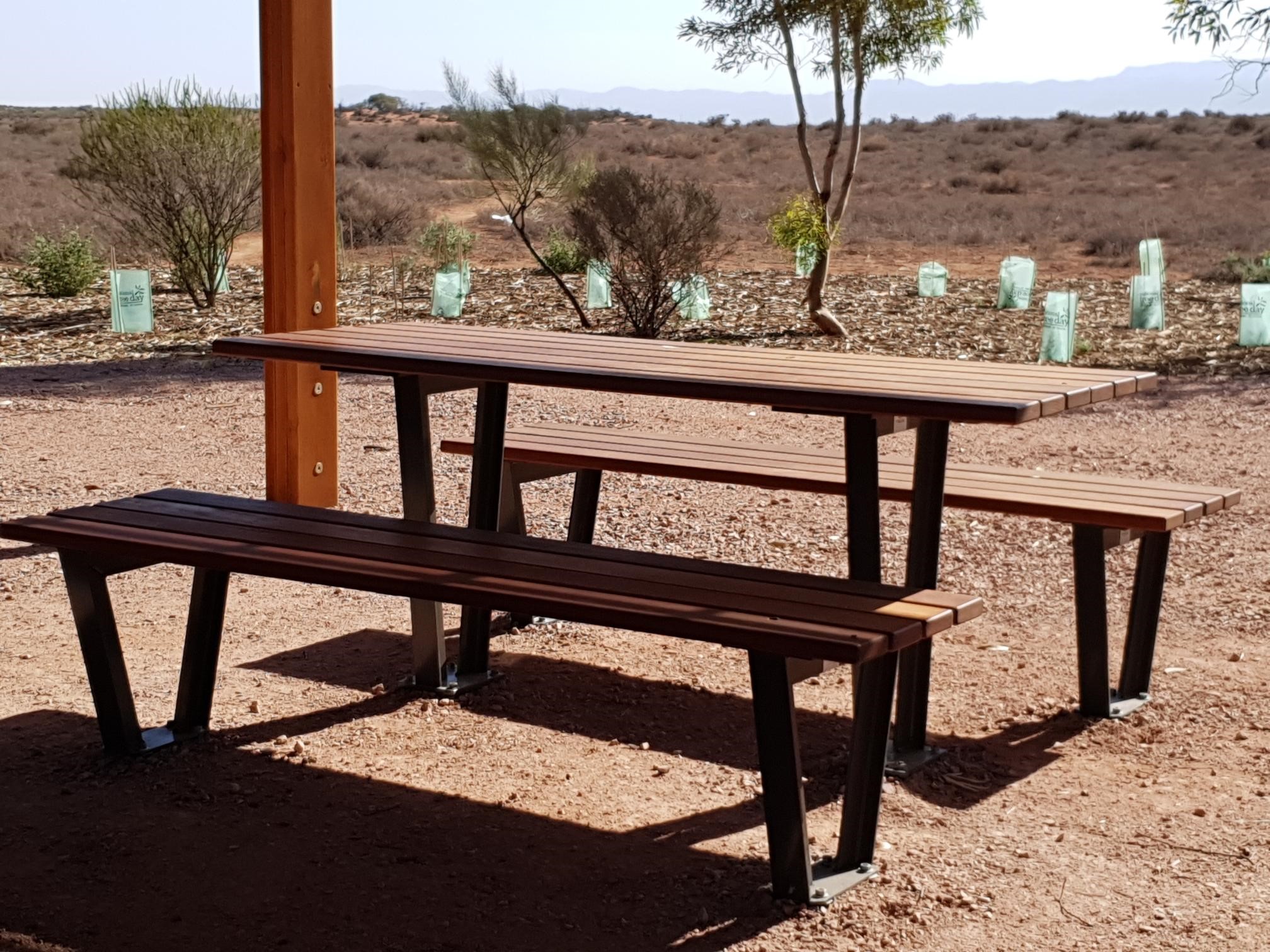 Monaco Table Setting Terrain Group