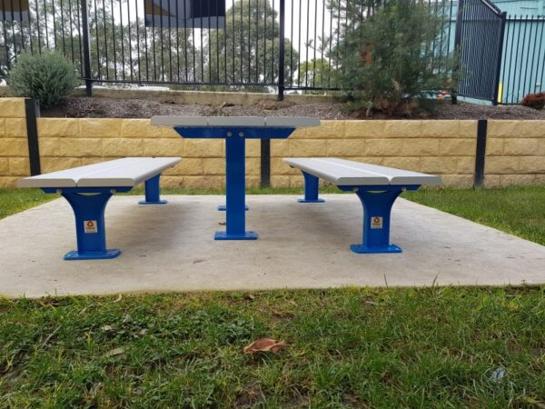 Spectator Bench - Image 2